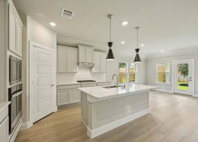Property at 1770 Succotash Oak Ct, Conroe, TX 77304, 4 beds, 3 baths