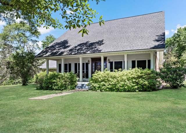 Property at 3084 Texas State Highway 63 W W, Jasper, TX 75951, 3 beds, 3.5 baths