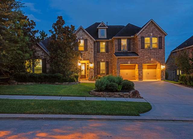 Property at 207 Fox Squirrel Ct, Pinehurst, TX 77362, 4 beds, 4 baths