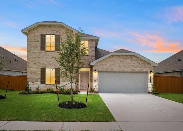 Property at 2811 Gran Castillo Dr, Texas City, TX 77568, 4 beds, 3 baths