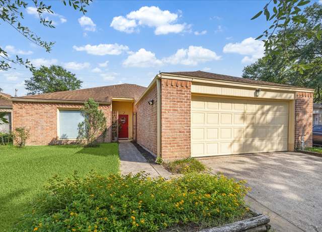 Property at 1939 Ash Meadow Dr, Houston, TX 77090, 3 beds, 2 baths