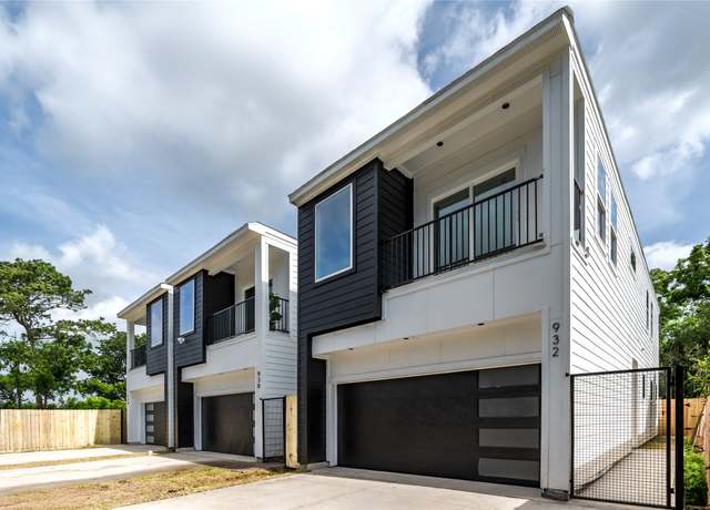 Property at 928 Mansfield St, Houston, TX 77091, 3 beds, 2.5 baths