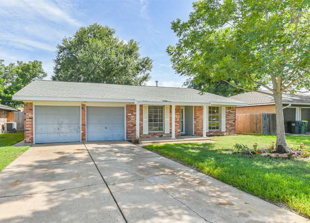 Property at 4913 Ivy St, Pasadena, TX 77505, 3 beds, 2 baths