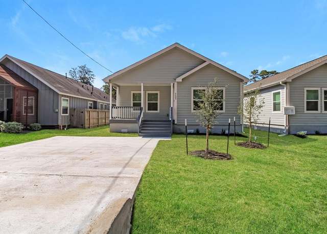 Property at 6605 Greenhurst St, Houston, TX 77091, 4 beds, 2.5 baths
