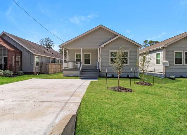Property at 6605 Greenhurst St, Houston, TX 77091, 4 beds, 2.5 baths