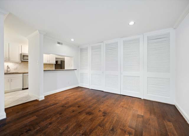 Property at 3131 Cummins St #81, Houston, TX 77027, 1 bed, 1 bath