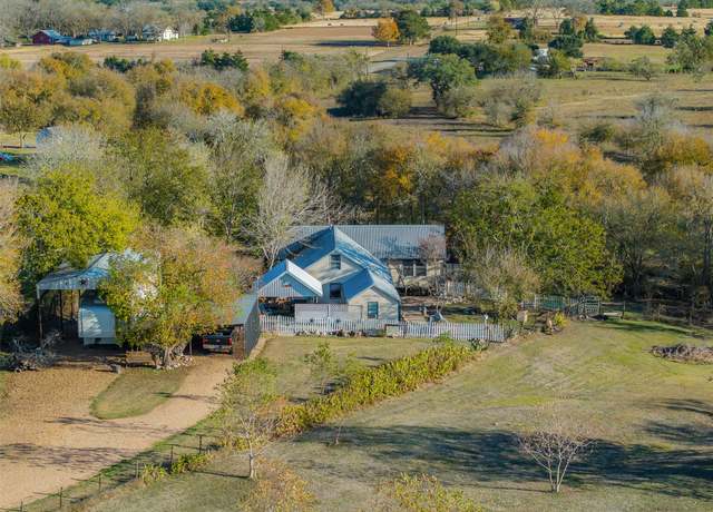 Property at 400 W Main St, Fayetteville, TX 78940, 1 bed, 2 baths