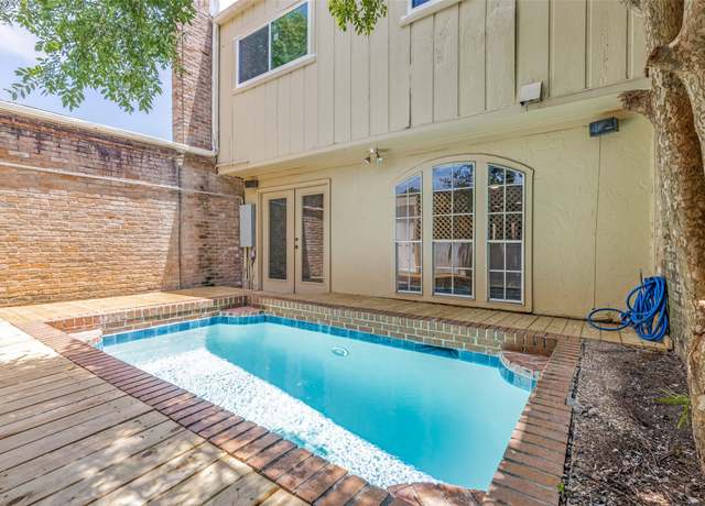 Property at 10816 Briar Forest Dr #33, Houston, TX 77042, 3 beds, 2.5 baths