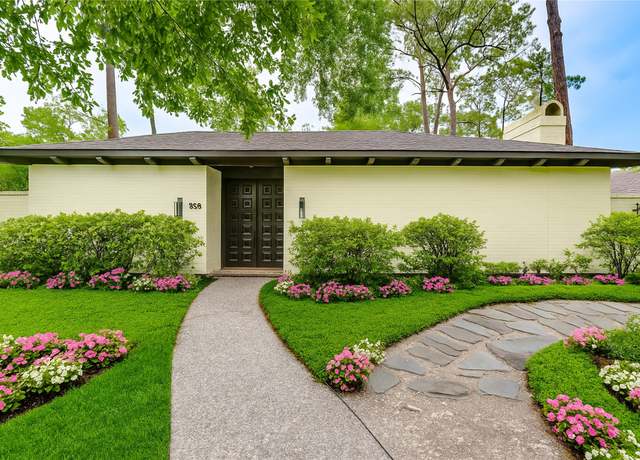 Property at 358 Tealwood Dr, Houston, TX 77024, 4 beds, 3 baths