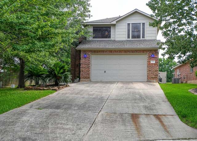 Property at 107 Cove W, Conroe, TX 77356, 3 beds, 2.5 baths