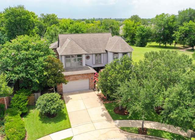 Property at 8602 Two Sisters Ct, Missouri City, TX 77459, 4 beds, 3.5 baths