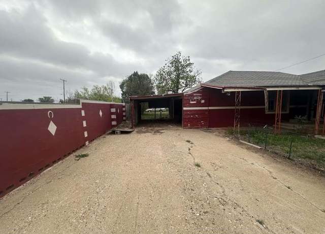 Property at 516 E Madison St, Lubbock, TX 79403, 4 beds, 2 baths
