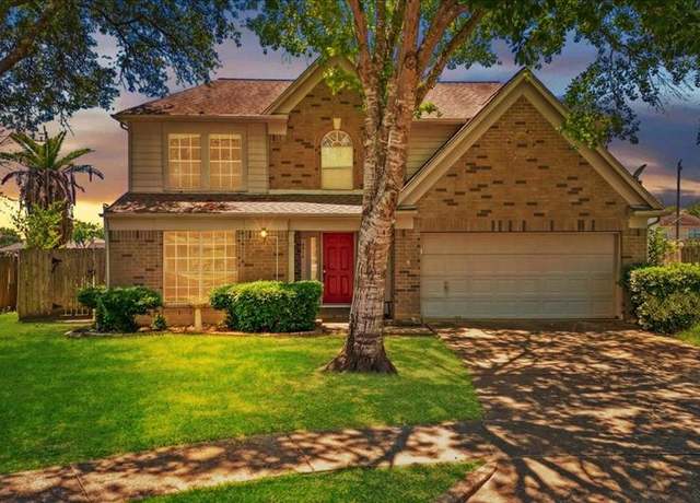 Property at 4014 Ivywood Dr, Pearland, TX 77584, 4 beds, 2.5 baths