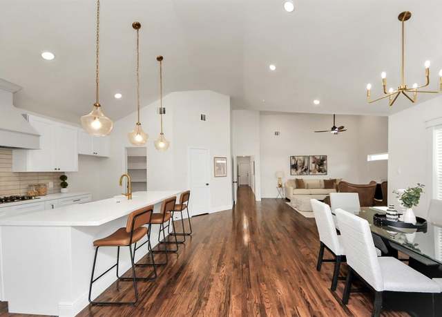 Property at 1819 Studewood St, Houston, TX 77008, 3 beds, 2 baths