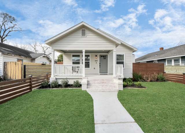 Property at 1819 Studewood St, Houston, TX 77008, 3 beds, 2 baths
