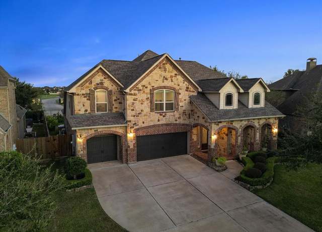 Property at 913 Ember Hills Ln, Friendswood, TX 77546, 4 beds, 3.5 baths