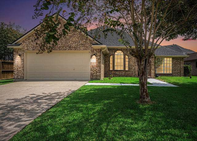 Property at 411 Ceole Ln, League City, TX 77573, 3 beds, 2 baths