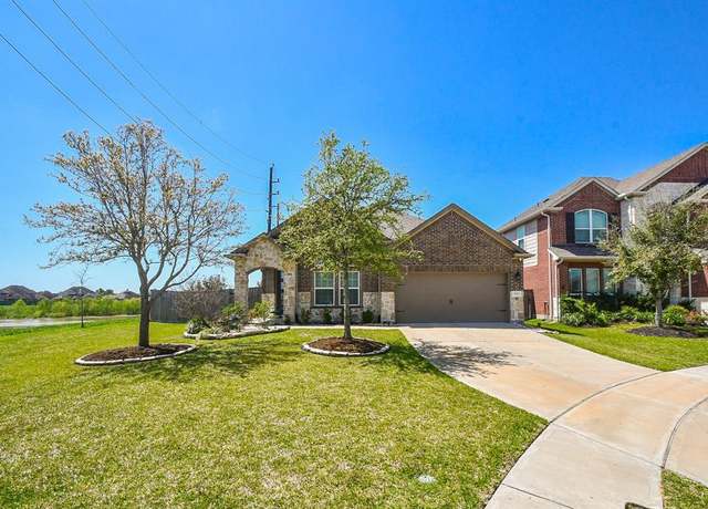 Property at 8803 Blue Horizon Ct, Cypress, TX 77433, 4 beds, 2 baths