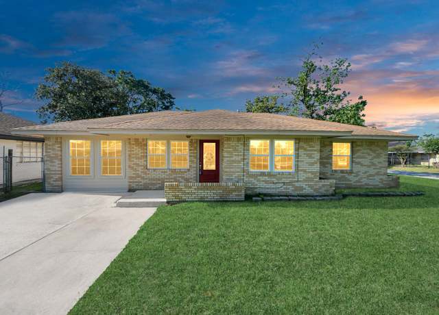 Property at 149 E Riverwood Dr, Houston, TX 77076, 4 beds, 1.5 baths