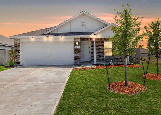 Property at 3110 Spanish Oak Ln, Rosenberg, TX 77471, 3 beds, 2 baths