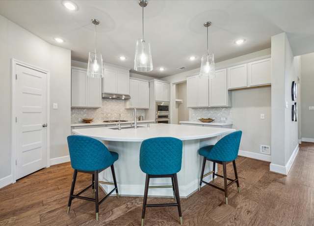 Property at 4815 Wagtail Way Ln, League City, TX 77573, 4 beds, 3.5 baths