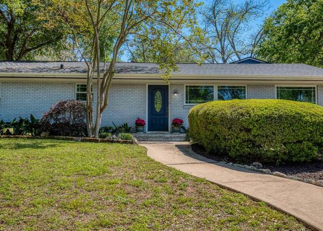 Property at 503 W Tom Green St, Brenham, TX 77833, 3 beds, 2 baths