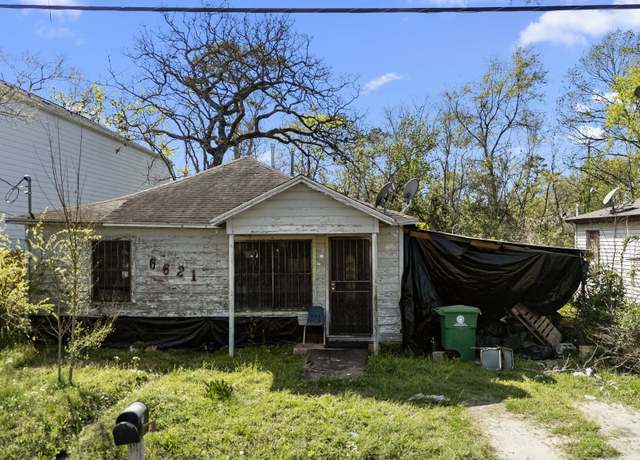 Property at 6621 Ezzard Charles Ln, Houston, TX 77091
