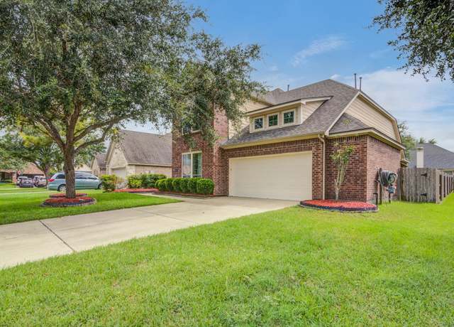 Property at 6103 Timbermoss Ct, League City, TX 77573, 4 beds, 3.5 baths