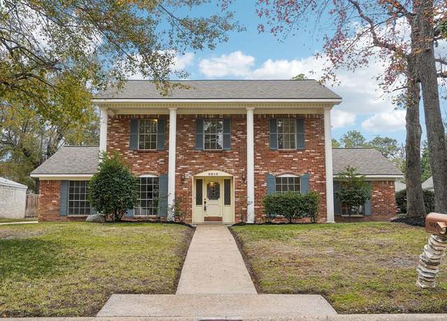 Property at 5810 Miller Valley Dr, Houston, TX 77066, 5 beds, 2.5 baths