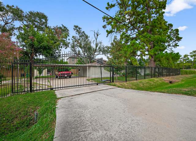 Property at 2135 Bauer Dr, Houston, TX 77080, 4 beds, 2 baths