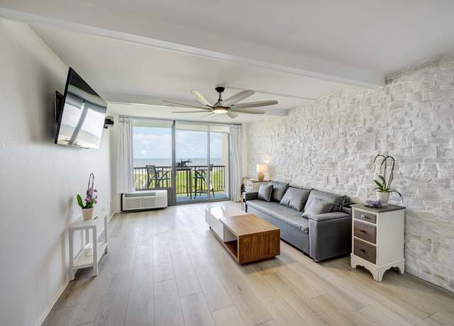 Property at 415 E Beach Dr #405, Galveston, TX 77550, 1 bath
