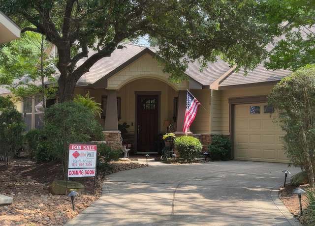 Property at 119 Douvaine Ct, The Woodlands, TX 77382, 3 beds, 2 baths