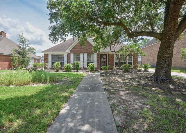 Property at 19730 Bambiwoods Ct, Humble, TX 77346, 3 beds, 2 baths