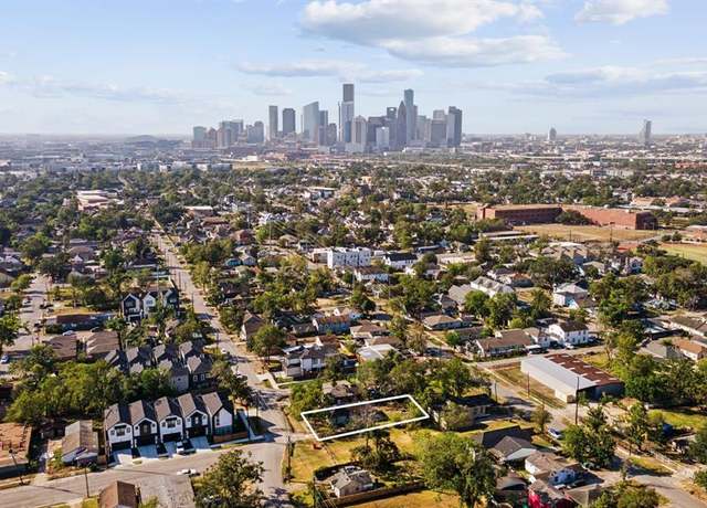 Property at 2603 Terry St, Houston, TX 77009
