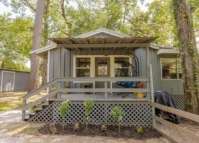Property at 11314 S Lake Shore Dr, Conroe, TX 77303, 1 bed, 1 bath