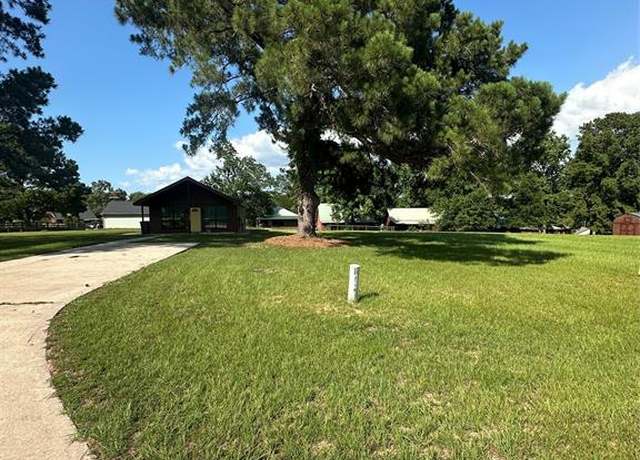 Property at 7 Oakland Ct, Huntsville, TX 77340