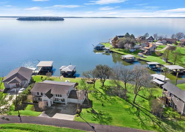 Property at 250 Oak Crest Dr, Livingston, TX 77351, 5 beds, 3.5 baths