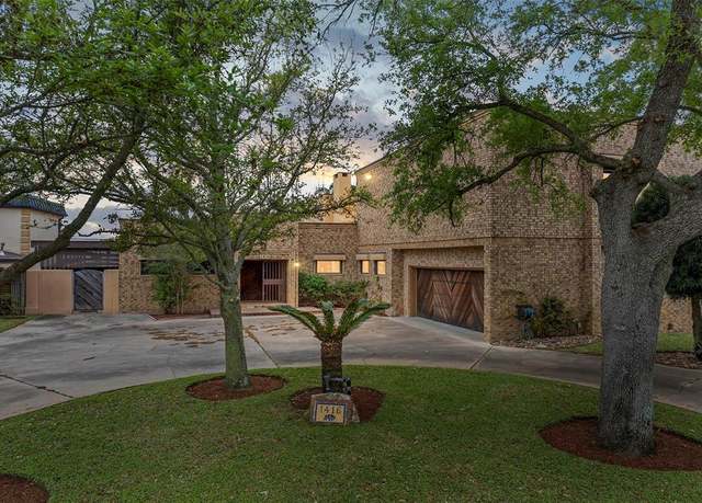 Property at 1416 Harbor View Dr, Galveston, TX 77550, 4 beds, 5 baths
