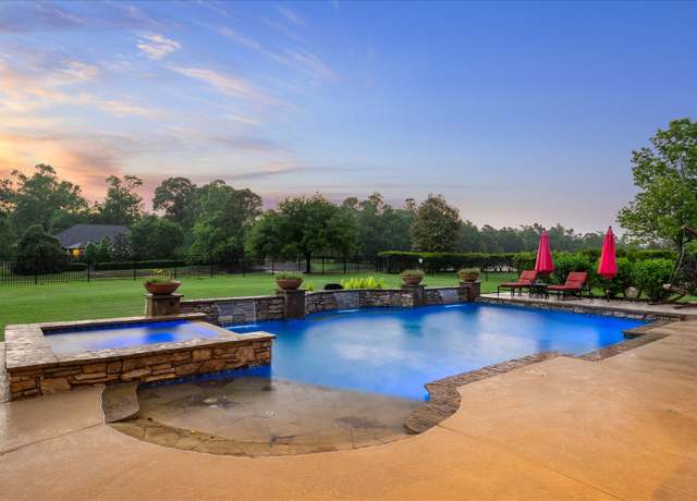 Property at 36927 Anglers Way, Pinehurst, TX 77362, 5 beds, 4.5 baths