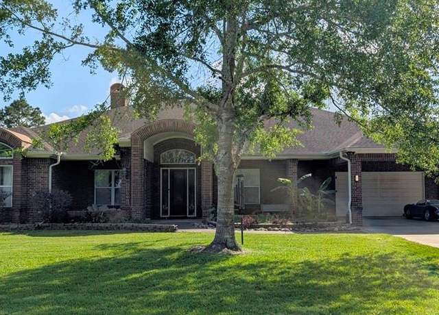 Property at 310 Rustic Ln, Friendswood, TX 77546, 5 beds, 3.5 baths