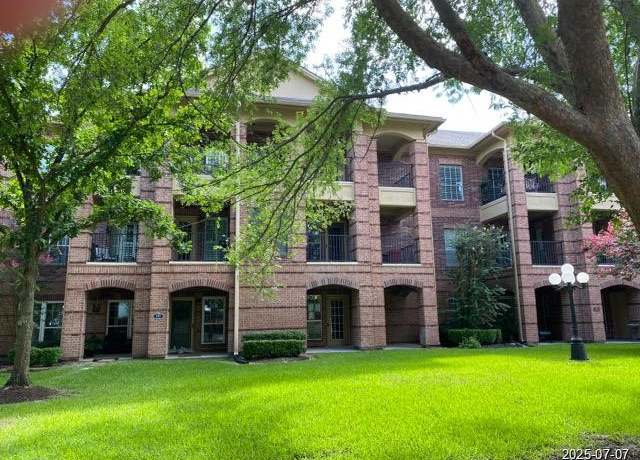 Property at 2815 Kings Crossing Dr #104, Houston, TX 77345, 1 bed, 1 bath