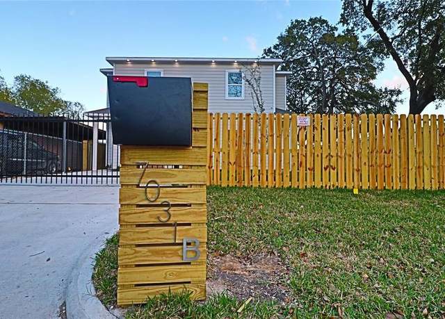 Property at 7031 Eastwood St Unit A, Houston, TX 77021, 4 beds, 4.5 baths