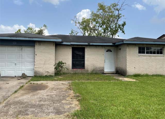 Property at 814 Deercrest St, Channelview, TX 77530, 3 beds, 2 baths