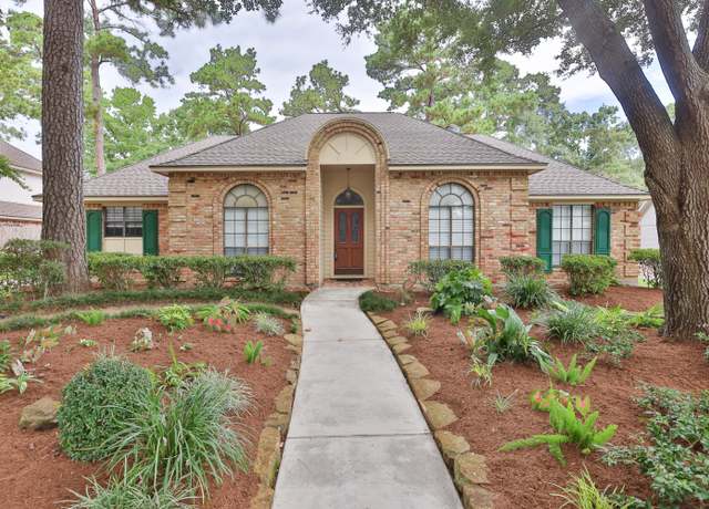 Property at 4303 Hill Forest Dr, Houston, TX 77345, 4 beds, 2.5 baths