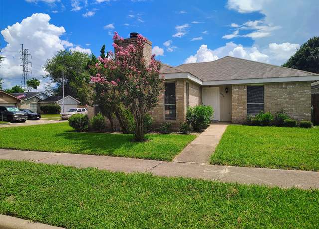 Property at 13407 Laurel River Dr, Houston, TX 77083, 3 beds, 2 baths