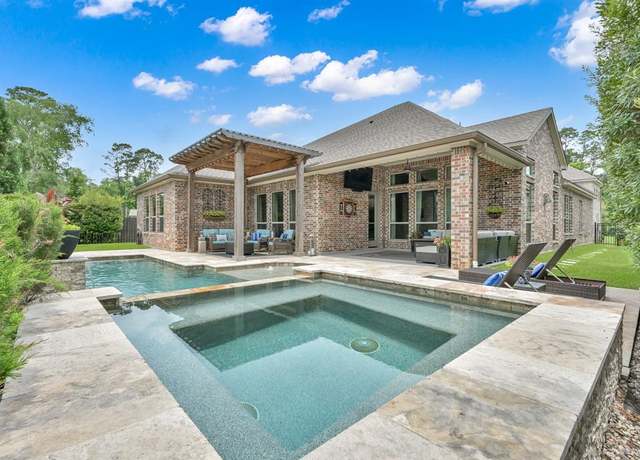Property at 511 Woodsy Pine Ct, Conroe, TX 77304, 4 beds, 3.5 baths