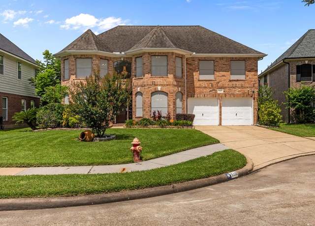 Property at 5110 Scottline Dr, Pasadena, TX 77505, 5 beds, 3 baths