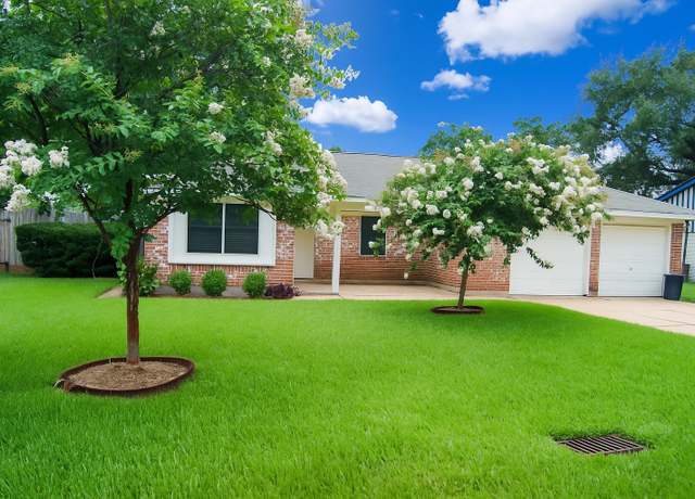 Property at 3903 Dolphin Ln, La Porte, TX 77571, 4 beds, 2 baths