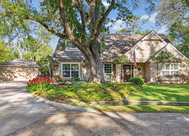 Property at 1302 Friarcreek Ln, Hilshire Village, TX 77055, 4 beds, 2.5 baths