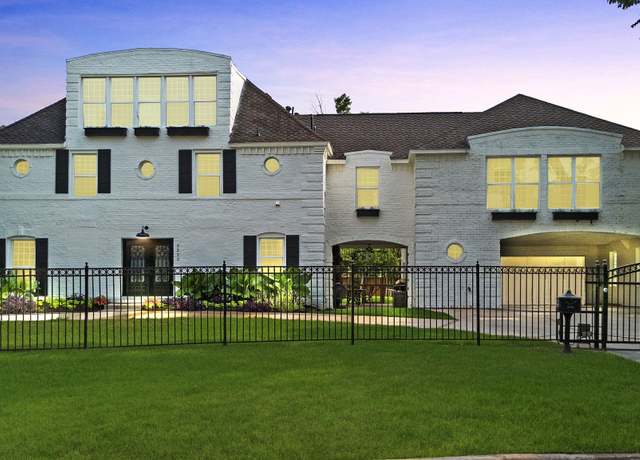 Property at 3222 Oakmont St, Houston, TX 77021, 6 beds, 5.5 baths